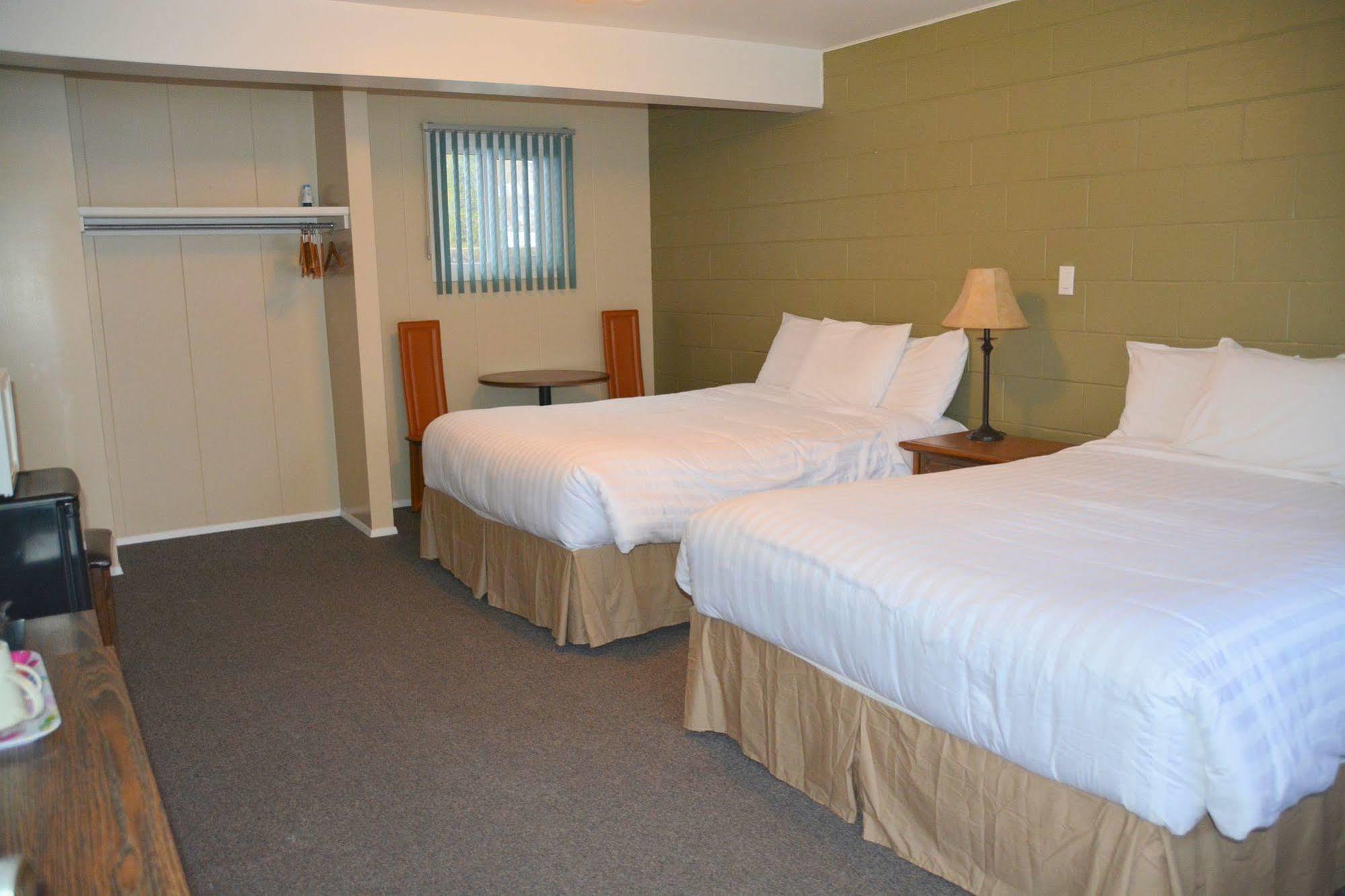 Ray Lyn Motel Trail Exterior foto