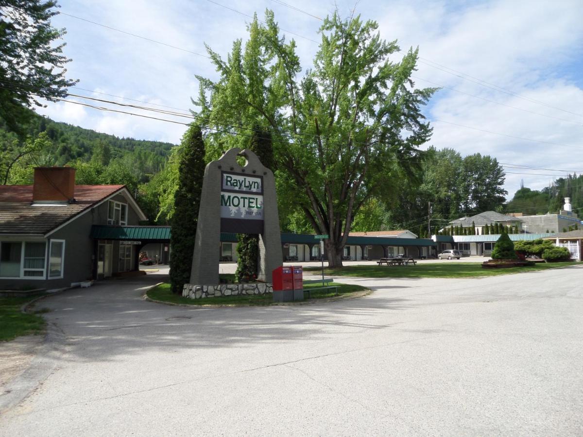 Ray Lyn Motel Trail Exterior foto